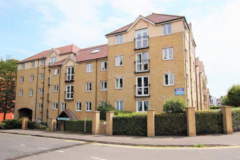 undefined, King Georges Close, Rayleigh, SS6