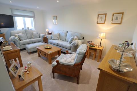undefined, King Georges Close, Rayleigh, SS6