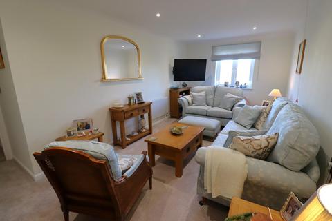 undefined, King Georges Close, Rayleigh, SS6