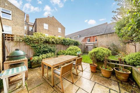 4 bedroom terraced house for sale, Summerfield Avenue, London NW6