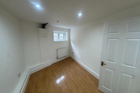 2 bedroom flat to rent, Viking House, Cliftonville, Margate, CT9