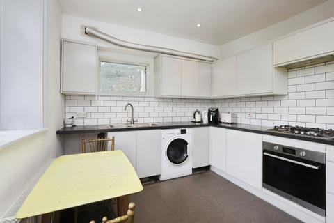 4 bedroom apartment for sale, Devonshire Place, Eastbourne