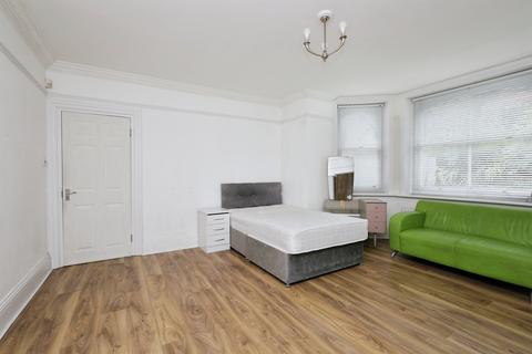 4 bedroom apartment for sale, Devonshire Place, Eastbourne
