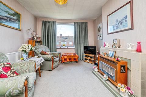 2 bedroom semi-detached bungalow for sale, Lutterworth Close, Worcester