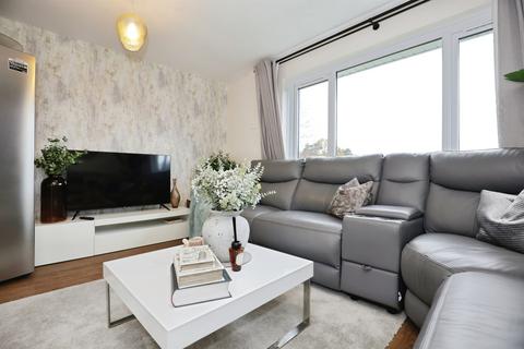 1 bedroom flat for sale, Thorn Hill, Northampton