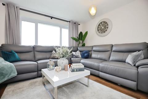 1 bedroom flat for sale, Thorn Hill, Northampton