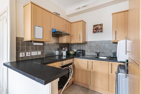2 bedroom flat for sale, Cornwall Gardens, London, SW7