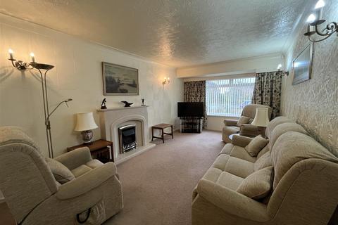 3 bedroom semi-detached bungalow for sale, Westfield Lane, Bradford BD12