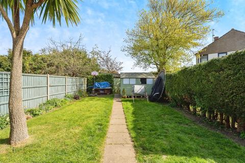 undefined, Elizabeth Crescent, Holt