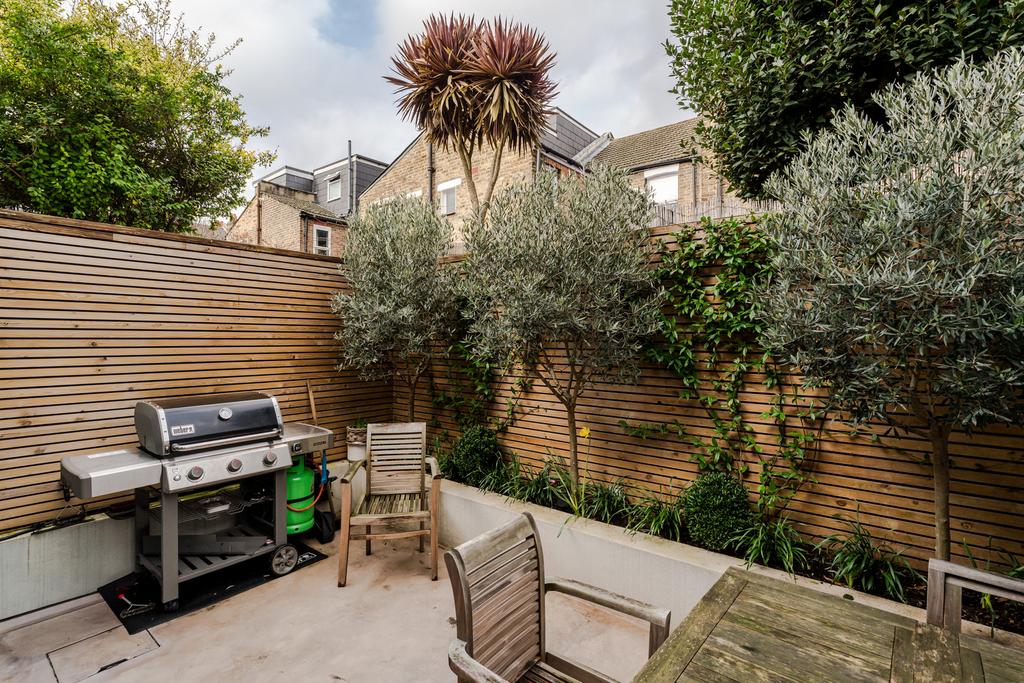327526 - 124 St Dunstans Road-23.jpeg