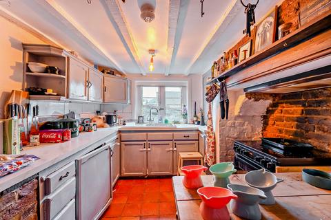 3 bedroom end of terrace house for sale, Main Road, Ketley Bank TF2