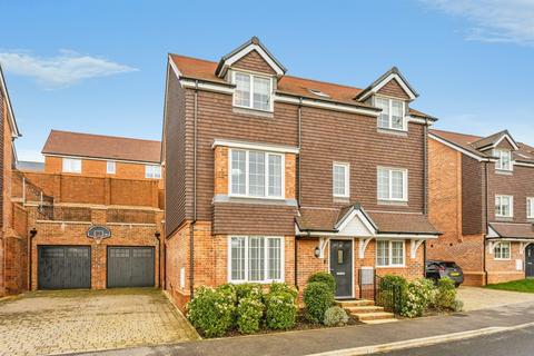 4 bedroom detached house for sale, Hurstfield Crescent, Haywards Heath