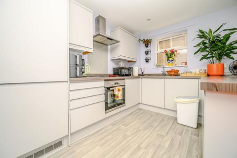 1 bedroom flat for sale, Long Chaulden, Hemel Hempstead