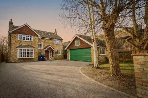 6 bedroom detached house for sale, Dacorum