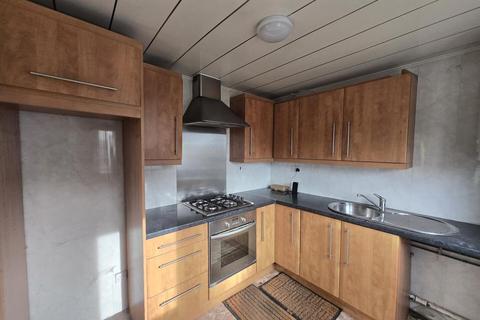 2 bedroom bungalow to rent, Raleigh Close, South Shields