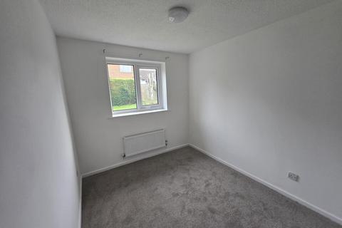 2 bedroom bungalow to rent, Raleigh Close, South Shields