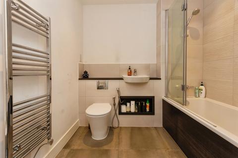 2 bedroom flat for sale, St. Johns Road, HARROW