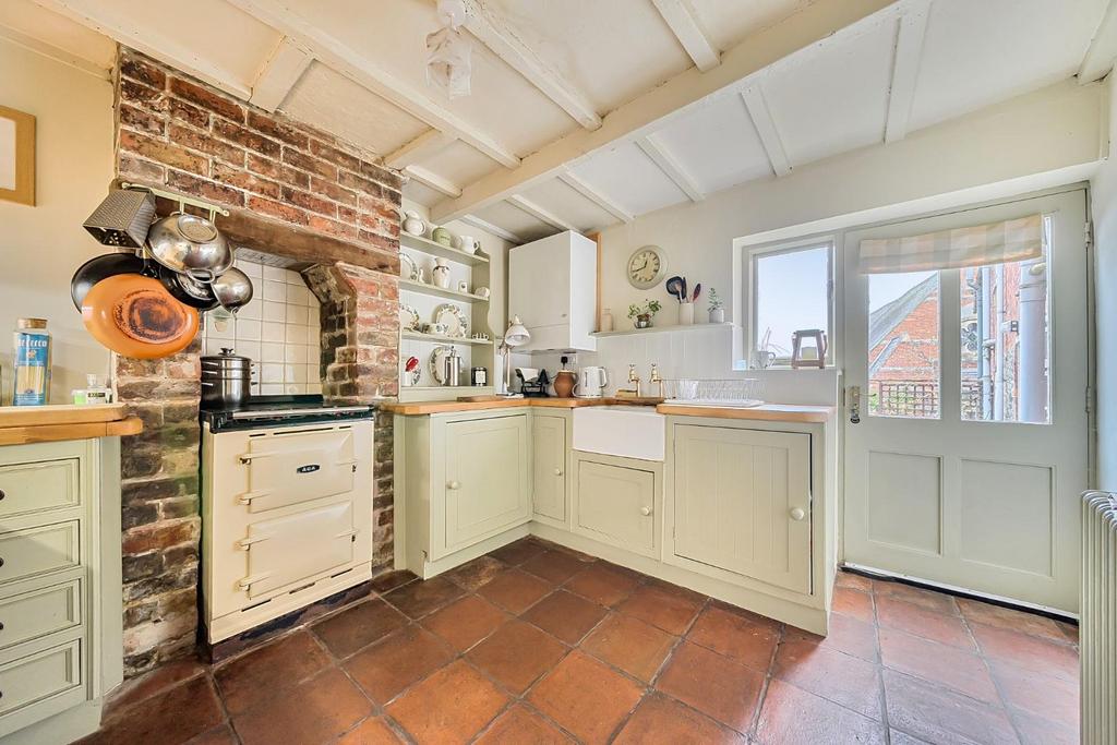 Kitchen.jpg