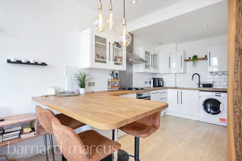 1 bedroom apartment for sale, Coral Row, London