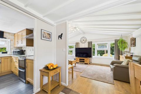 2 bedroom park home for sale, Boxhill Road, Tadworth KT20