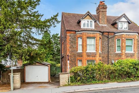 Snatts Hill, Oxted