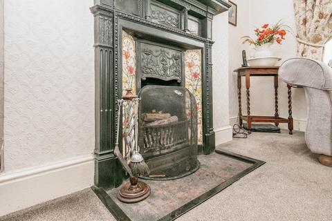 4 bedroom semi-detached house for sale, Vista Road, Clacton-On-Sea
