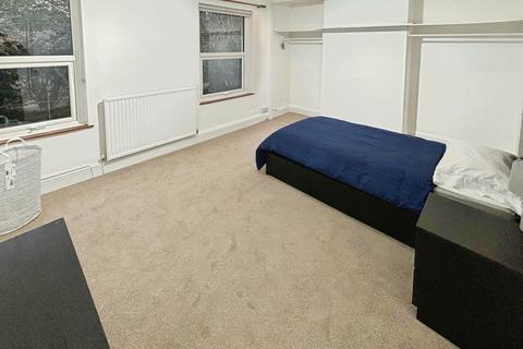 undefined, Quarry Road, Old Town, Swindon