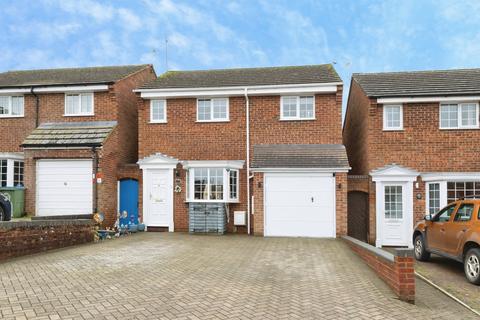 3 bedroom detached house for sale, Ashgrove, Steeple Claydon, BUCKINGHAM