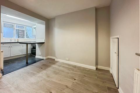 1 bedroom flat to rent, Beacon Hill, Exmouth EX8