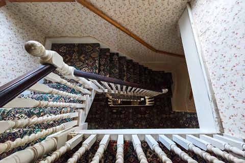 6 bedroom house for sale, Rodenhurst Road, London SW4