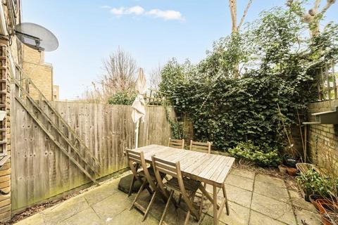 2 bedroom maisonette for sale, Turenne Close, London SW18