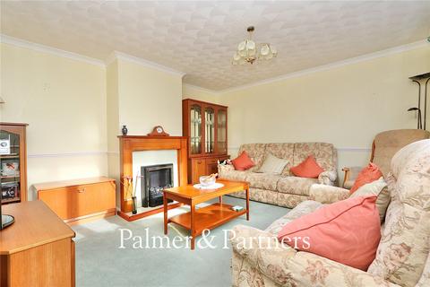 3 bedroom semi-detached house for sale, Stonechat Road, Ipswich, Suffolk, IP2