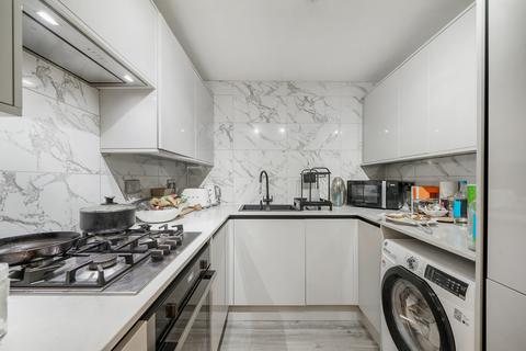 2 bedroom flat for sale, Inverness Terrace, Bayswater, London, UK, W2