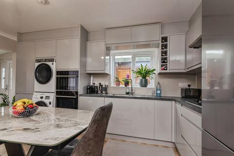 undefined, Sanderling Court, Bradford