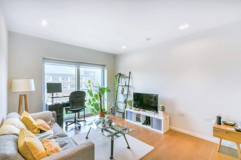 1 bedroom flat to rent, Lillie Square, London, SW6