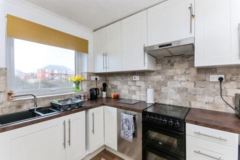 2 bedroom flat for sale, Sutton Place, Bexhill-On-Sea