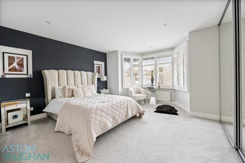 4 bedroom semi-detached house for sale, Woodland Drive, Hove BN3