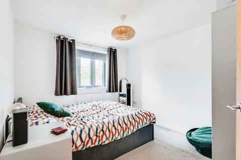 2 bedroom flat for sale, Kennington Road, Kennington, Oxford