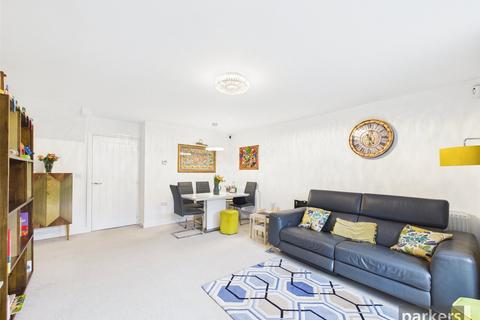 3 bedroom semi-detached house for sale, Presentation Way, Berkshire RG30