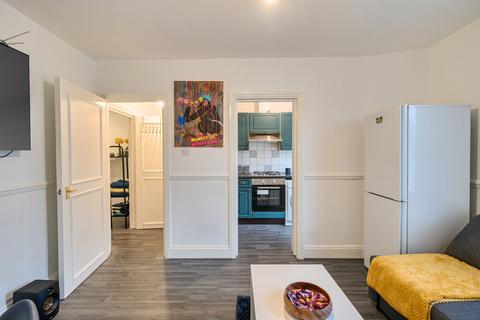 2 bedroom apartment for sale, Kings Grove, London