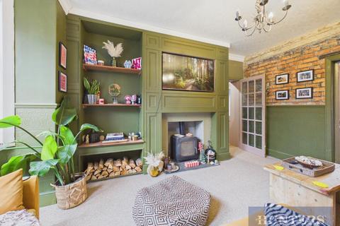 4 bedroom semi-detached house for sale, St. Johns Avenue, Scarborough