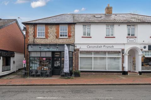 1 bedroom apartment to rent, Church Road Great Bookham