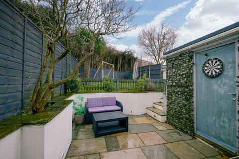 3 bedroom semi-detached house for sale, Barrowby Gate, Grantham NG31