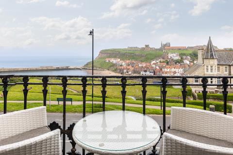 2 bedroom apartment for sale, Whitby YO21