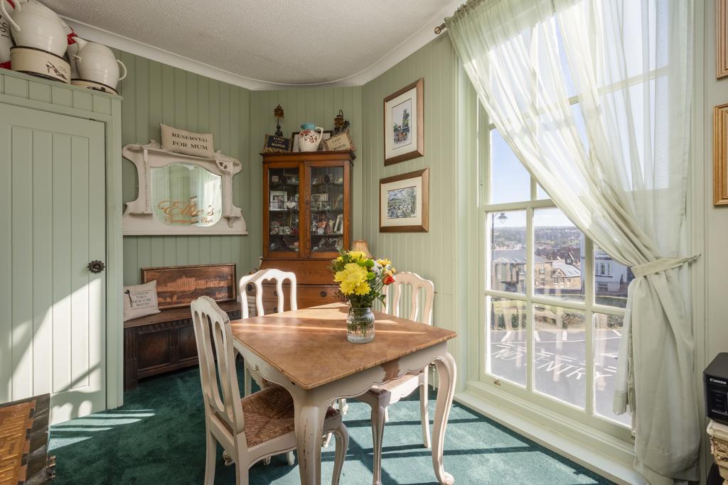 Kirbysflats5bedroom3diningroom4