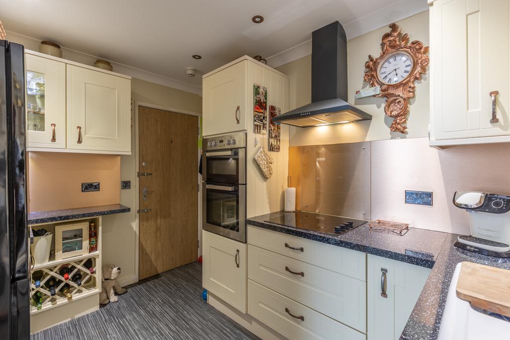 Kirbysflats5kitchen1
