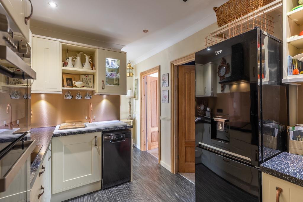 Kirbysflats5kitchen2