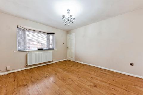 undefined, Sunningdale, Grantham