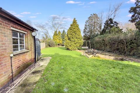 3 bedroom detached house for sale, Broom Leys Road, Coalville, LE67