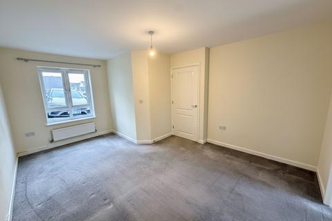 3 bedroom terraced house to rent, Tricorn Close, Torquay, TQ2